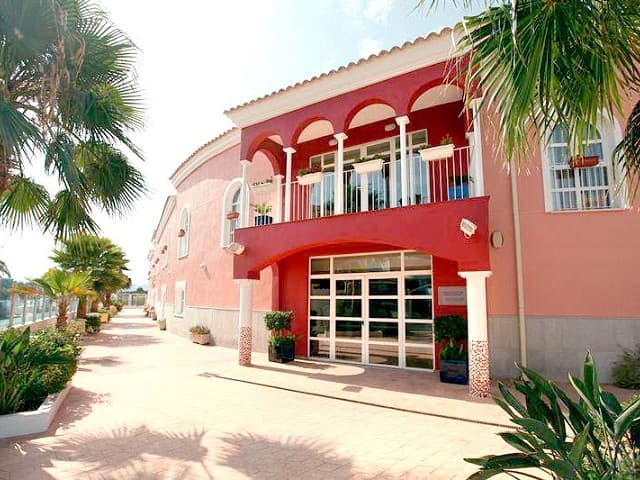 Anneke Residence — Senior Residences & Assisted Living