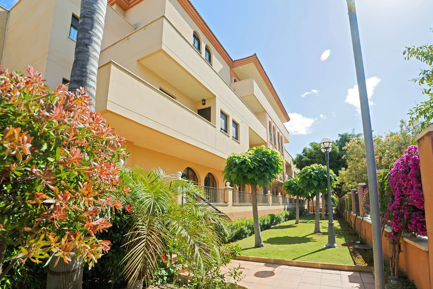 Bouco Puerto Banús (Marbella) — Senior Residences & Assisted Living